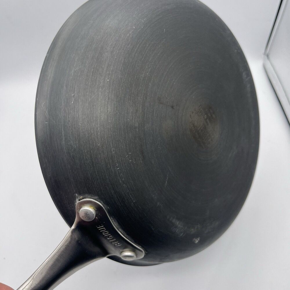 Belgique 9.5 inch Skillet Hard Anodized - Picture 10 of 16